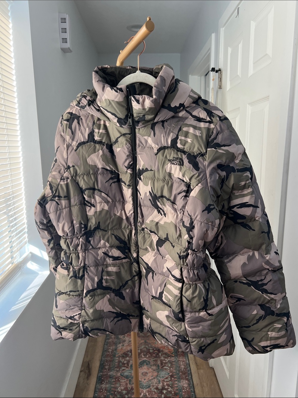 The North Face Gotham II Hooded Down Puffer Jacket Camo Army Green - Women's XL